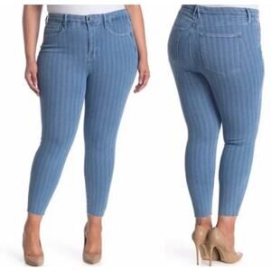 Good American NWT Good Leg Stiped Raw Hem Cropped Jeans Size 6/28 Mid Rise Blue